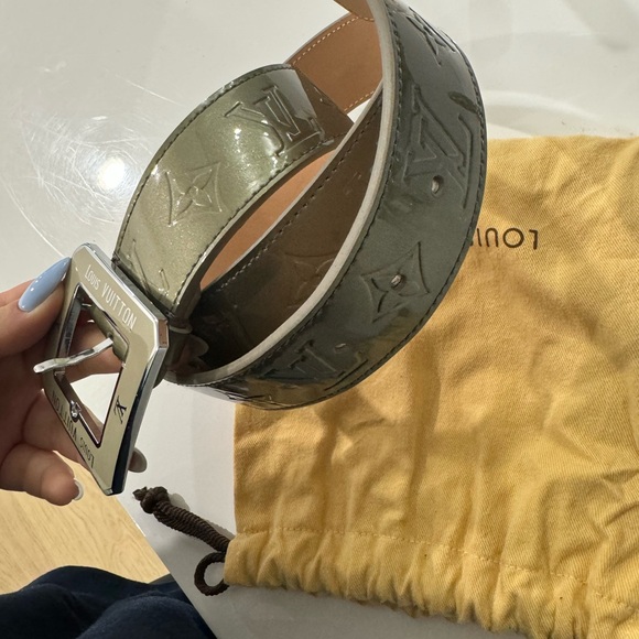 Louis Vuitton belt - Picture 5 of 6